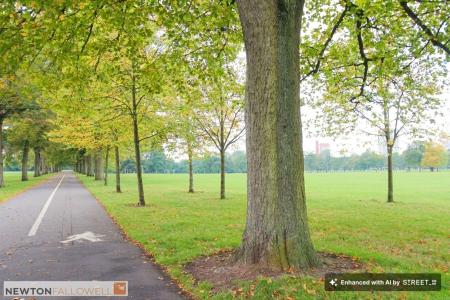 1 bedroom Flat to let in Victoria Park Road, Leicester, LE2