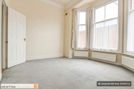 1 bedroom Flat to let in Victoria Park Road, Leicester, LE2