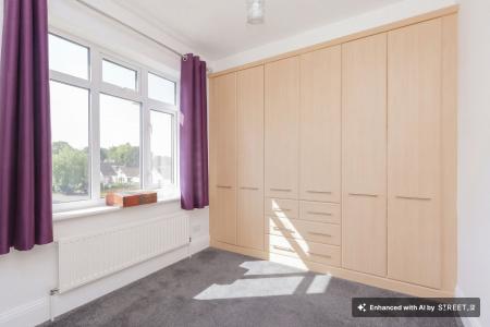5 bedroom Detached house to let in Holyoake Street, Enderby, LE19
