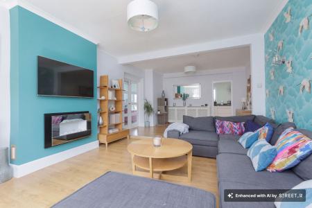 5 bedroom Detached house to let in Holyoake Street, Enderby, LE19
