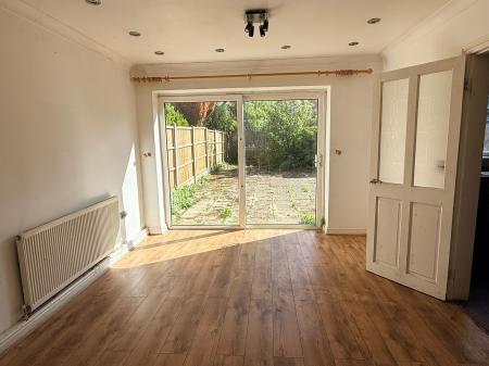 5 bedroom Detached house for sale in Coombe Rise, Oadby, LE2