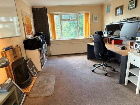 3 bedroom Detached house for sale in Spencefield Drive, Leicester, LE5