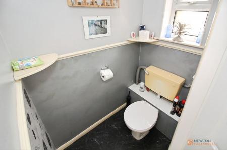 3 bedroom Semi-detached house for sale in Stonesby Avenue, Leicester, LE2