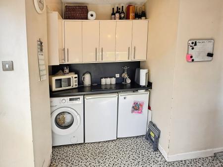 3 bedroom Semi-detached house for sale in Humberstone Lane, Leicester, LE4