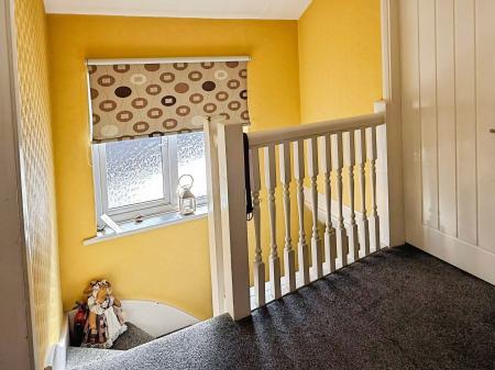 3 bedroom Semi-detached house for sale in Humberstone Lane, Leicester, LE4