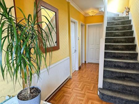 3 bedroom Semi-detached house for sale in Humberstone Lane, Leicester, LE4