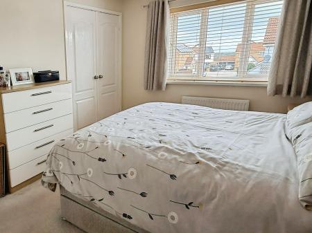 2 bedroom Semi-detached house for sale in Hazeldene Road, Hamilton, LE5