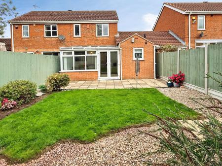 2 bedroom Semi-detached house for sale in Hazeldene Road, Hamilton, LE5