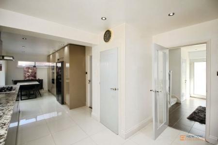 3 bedroom Detached house for sale in Beech Road, Oadby, LE2