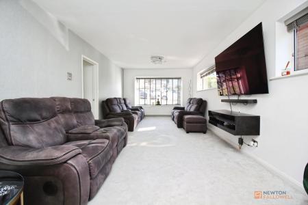 3 bedroom Detached house for sale in Beech Road, Oadby, LE2