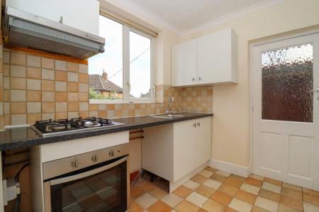 3 bedroom Semi-detached house to let in Thorpe Drive, Wigston, LE18