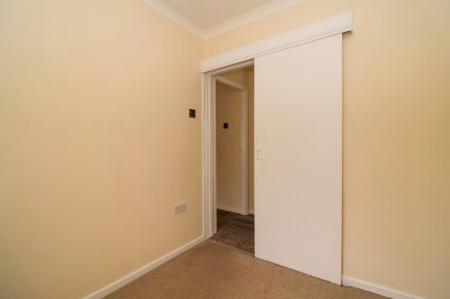 3 bedroom Semi-detached house to let in Thorpe Drive, Wigston, LE18