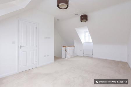 3 bedroom Semi-detached house to let in Forest House Lane, Leicester Forest East, LE3