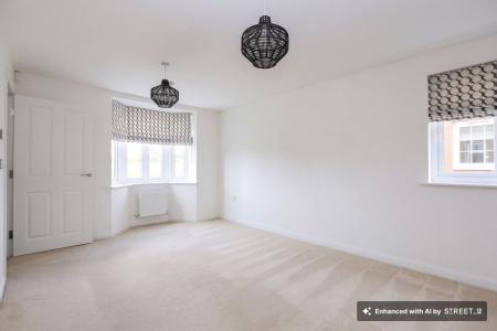 3 bedroom Semi-detached house to let in Forest House Lane, Leicester Forest East, LE3