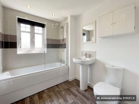 3 bedroom Semi-detached house to let in Forest House Lane, Leicester Forest East, LE3