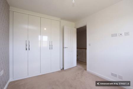 3 bedroom Semi-detached house to let in Forest House Lane, Leicester Forest East, LE3
