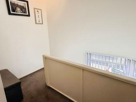 3 bedroom Semi-detached house for sale in Kent Drive, Oadby, LE2