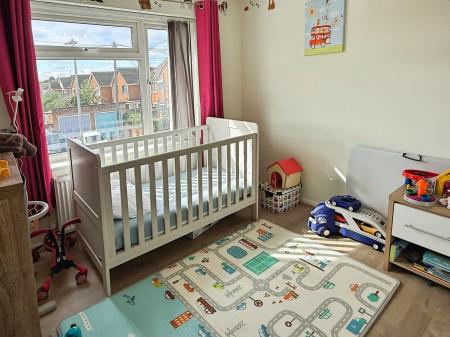 3 bedroom Semi-detached house for sale in Kent Drive, Oadby, LE2