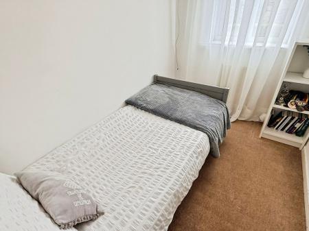 4 bedroom Detached house for sale in Devonia Road, Oadby, LE2