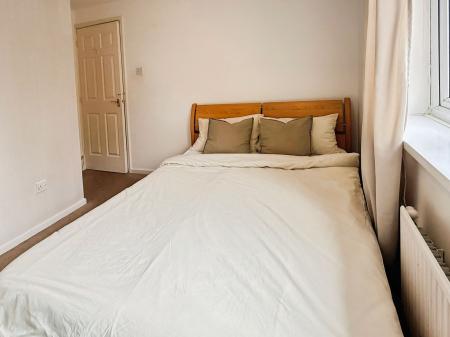 4 bedroom Detached house for sale in Devonia Road, Oadby, LE2