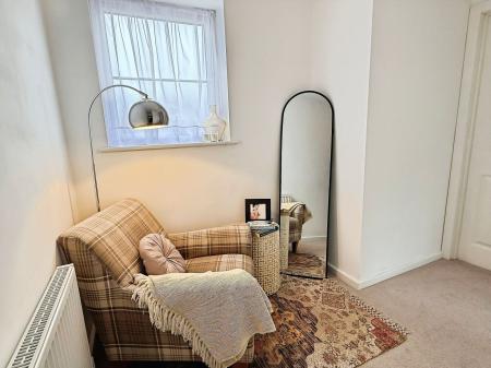 4 bedroom Detached house for sale in Devonia Road, Oadby, LE2