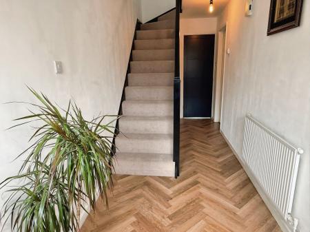 4 bedroom Detached house for sale in Devonia Road, Oadby, LE2