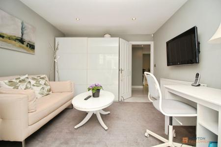 2 bedroom Detached bungalow for sale in Hollies Way, Thurnby, LE7