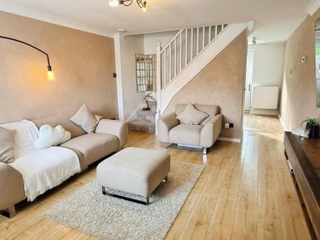 2 bedroom Semi-detached house for sale in Coltsfoot Road, Hamilton, LE5