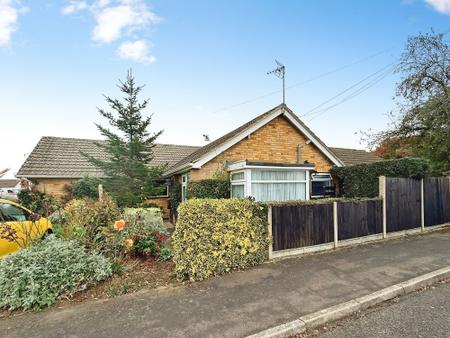 5 bedroom Detached bungalow for sale in Coombe Place, Oadby, LE2