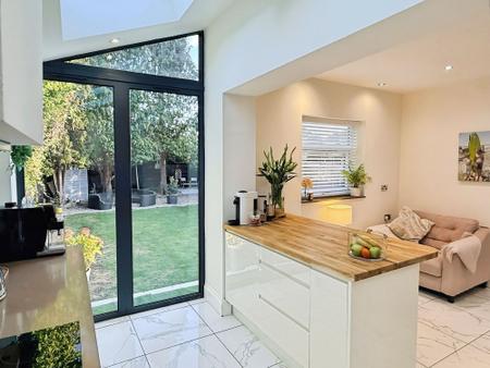 3 bedroom Detached house for sale in Eastcourt Road, Knighton, LE2