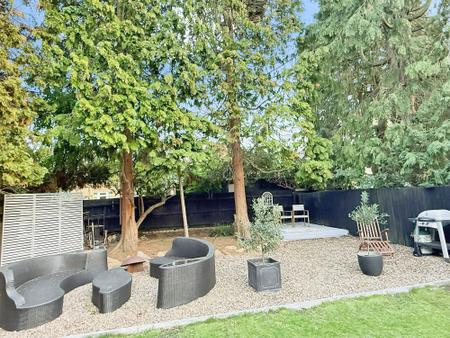 3 bedroom Detached house for sale in Eastcourt Road, Knighton, LE2