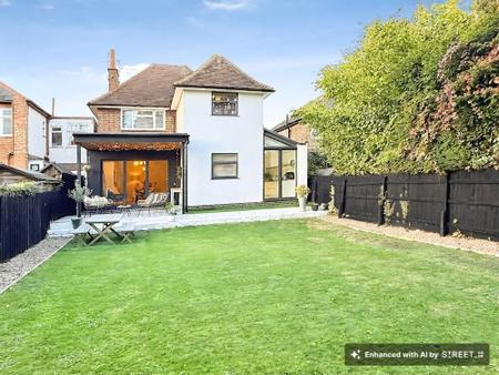 3 bedroom Detached house for sale in Eastcourt Road, Knighton, LE2