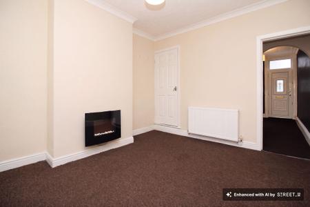 3 bedroom Terraced House to let in Hawthorne Street, Leicester, LE3