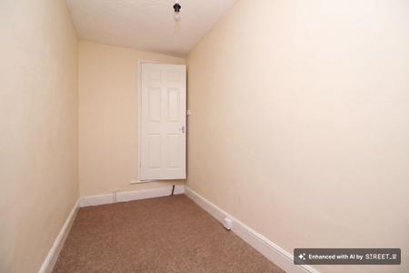 3 bedroom Terraced House to let in Hawthorne Street, Leicester, LE3