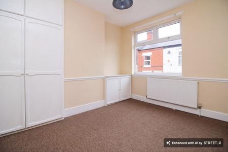 3 bedroom Terraced House to let in Hawthorne Street, Leicester, LE3