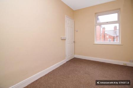 3 bedroom Terraced House to let in Hawthorne Street, Leicester, LE3