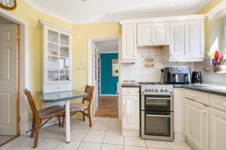 3 bedroom Semi-detached house for sale in Alexander Crescent, Oakham