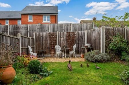 3 bedroom End of terrace house for sale in Bayleys Close, Empingham