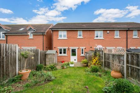 3 bedroom End of terrace house for sale in Bayleys Close, Empingham