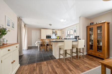 5 bedroom Detached house for sale in Blacksmiths Avenue, Barleythorpe