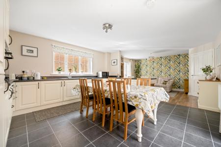 5 bedroom Detached house for sale in Blacksmiths Avenue, Barleythorpe