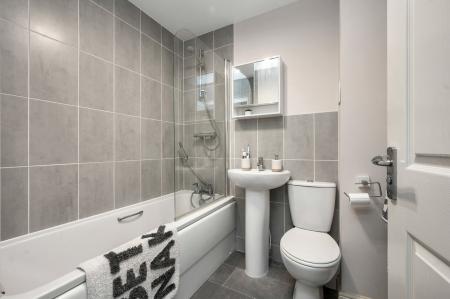 2 bedroom Terraced House for sale in Blackwater Road, Barleythorpe