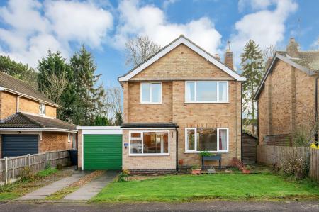Fairfield Close, Langham