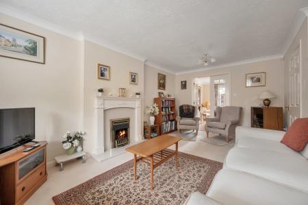 4 bedroom Detached house for sale in Hardwick Close, Oakham