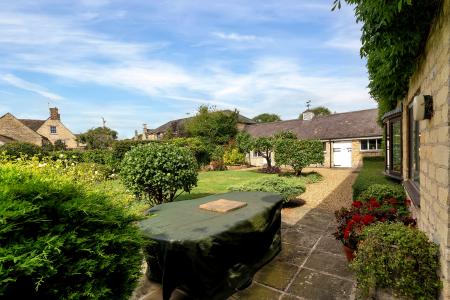 4 bedroom Detached house for sale in Kings Close, Market Overton