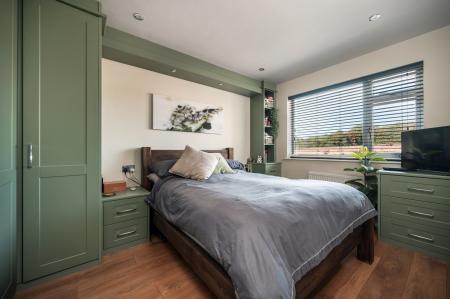 3 bedroom Semi-detached house for sale in Lammas Close, Braunston