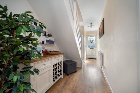 3 bedroom Semi-detached house for sale in Lammas Close, Braunston