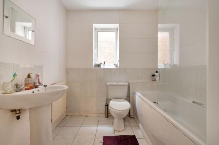 2 bedroom Bungalow for sale in Sculthorpe Close, Oakham