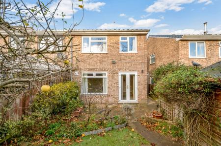 3 bedroom Semi-detached house for sale in Sherrard Close, Whissendine