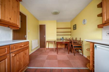 3 bedroom Semi-detached house for sale in Sherrard Close, Whissendine